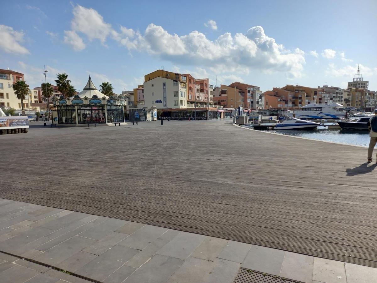 Апартаменты Port Brescou, T3 En Duplex Climatise, Superbe Vue Sur Le Port Агд Экстерьер фото